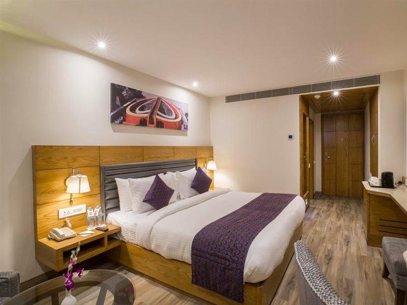 Regenta Central Cassia Zirakpur Chandigarh Экстерьер фото