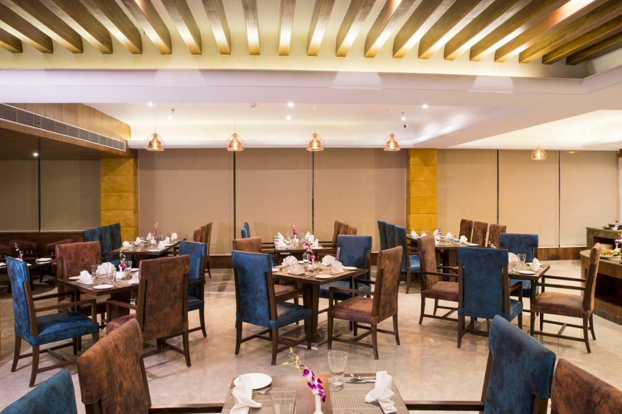 Regenta Central Cassia Zirakpur Chandigarh Экстерьер фото