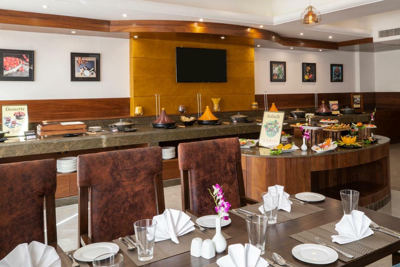 Regenta Central Cassia Zirakpur Chandigarh Экстерьер фото