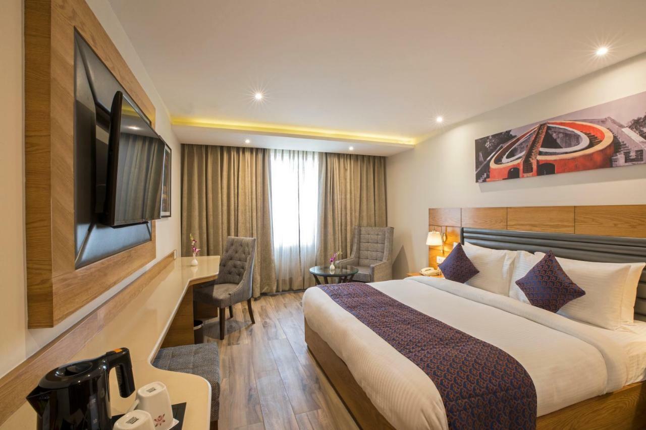 Regenta Central Cassia Zirakpur Chandigarh Экстерьер фото