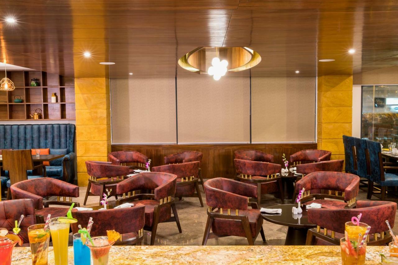 Regenta Central Cassia Zirakpur Chandigarh Экстерьер фото