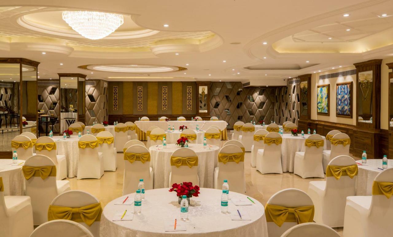 Regenta Central Cassia Zirakpur Chandigarh Экстерьер фото
