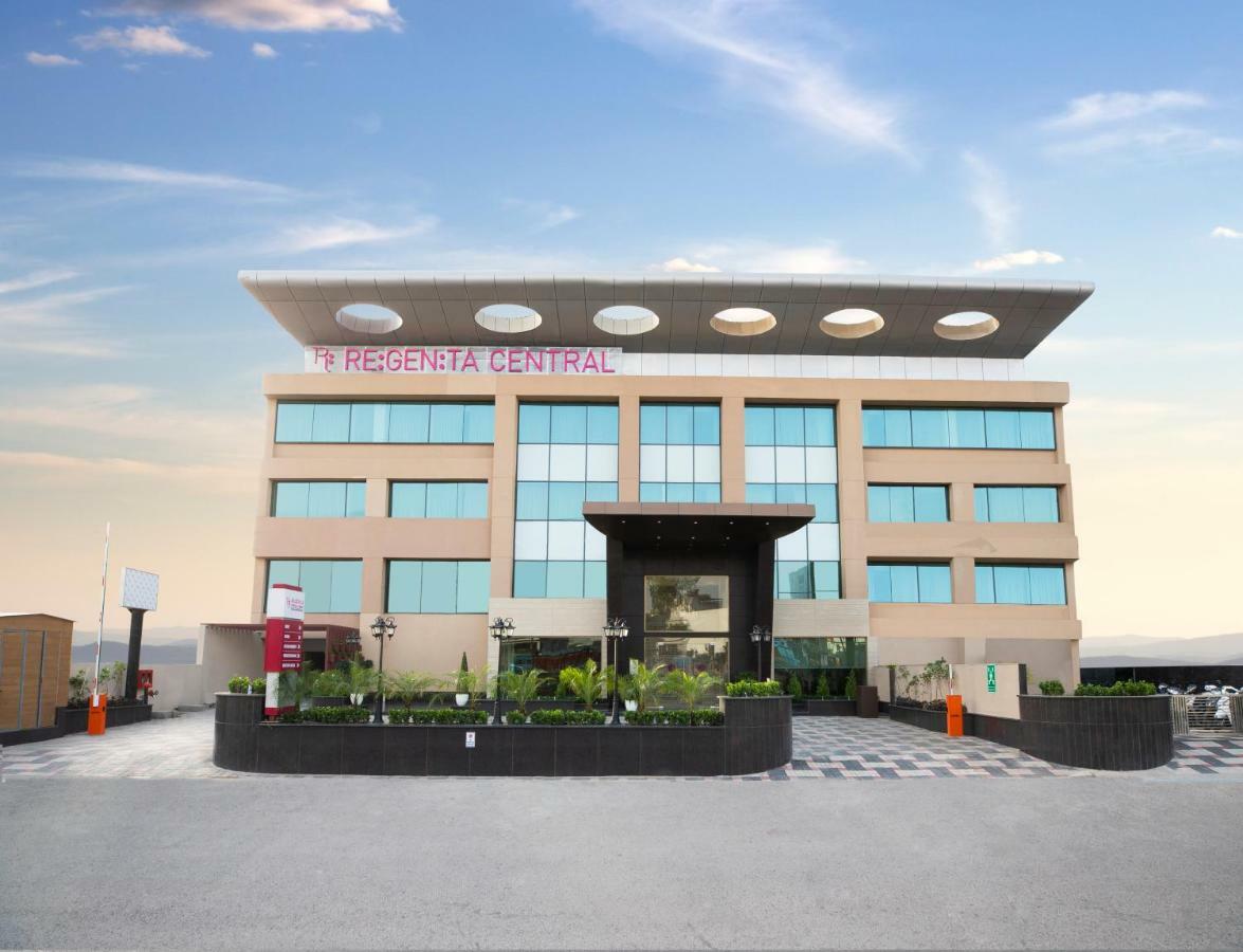 Regenta Central Cassia Zirakpur Chandigarh Экстерьер фото